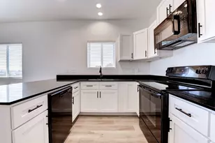 175 W 6th St, Kemah, TX 77565 - Photo 7