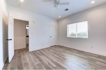175 W 6th Street #D, Kemah, TX 77565 - Photo 17