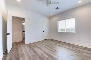175 W 6th St, Kemah, TX 77565 - Photo 17