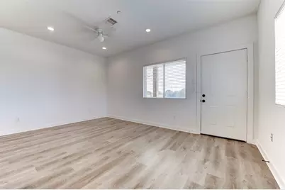 175 W 6th Street #D, Kemah, TX 77565 - Photo 11