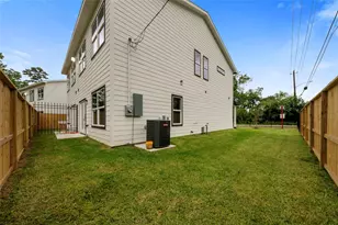 7117 Springdale St, Houston, TX 77028 - Photo 3