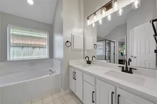 15 Wintergrass Pl, The Woodlands, TX 77382 - Photo 15