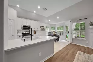 15 Wintergrass Pl, The Woodlands, TX 77382 - Photo 7