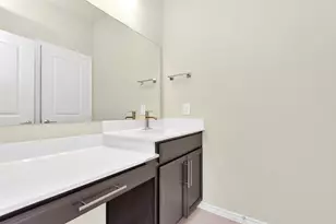 10320 Marston Vineyard St, Houston, TX 77025 - Photo 9