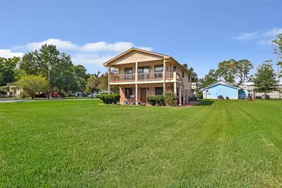 600 Sam Houston Loop, Point Blank, TX 77364 - Photo 1
