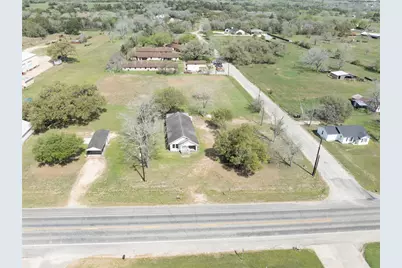 820 W Fairwinds Street, Hallettsville, TX 77964 - Photo 25
