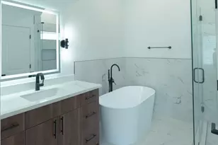 4618 Ward St, Houston, TX 77021 - Photo 11
