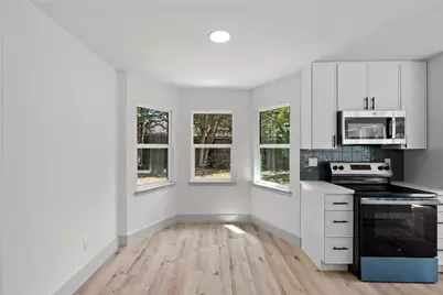 10907 Braes Forest Drive, Houston, TX 77071 - Photo 17