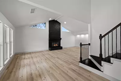 10907 Braes Forest Drive, Houston, TX 77071 - Photo 3