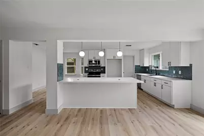 10907 Braes Forest Drive, Houston, TX 77071 - Photo 11