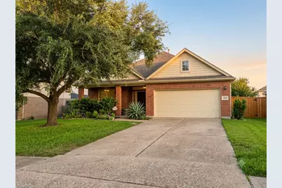 1009 Bay Area Boulevard, League City, TX 77573 - Photo 1