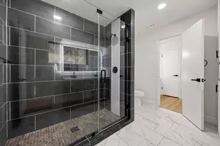 5914 Lawn Ln, Houston, TX 77088 - Photo 39