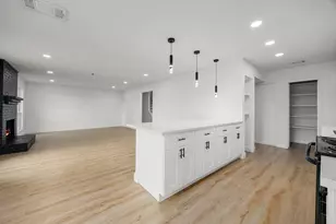 5914 Lawn Ln, Houston, TX 77088 - Photo 15