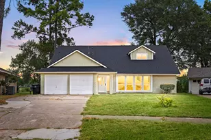 5914 Lawn Ln, Houston, TX 77088 - Photo 1