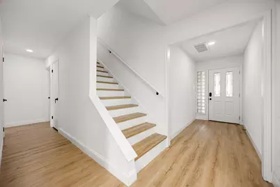 5914 Lawn Lane, Houston, TX 77088 - Photo 7