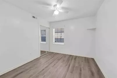 6014 Belarbor Street, Houston, TX 77033 - Photo 15