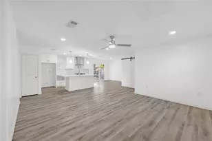 6014 Belarbor St, Houston, TX 77033 - Photo 5