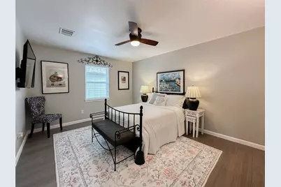 15735 Fleetwood Oaks Drive, Houston, TX 77079 - Photo 23