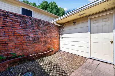 17104 Blackhawk Boulevard, Friendswood, TX 77546 - Photo 35