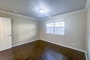 12633 Memorial Dr, Houston, TX 77024 - Photo 13