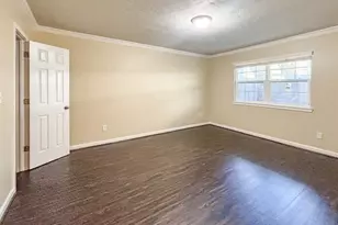 12633 Memorial Dr, Houston, TX 77024 - Photo 9