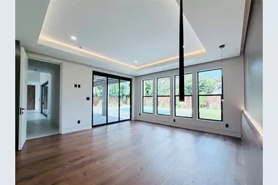 827 Bunker Hill Road, Houston, TX 77024 - Photo 13
