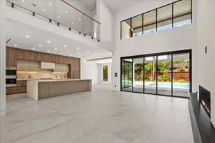 827 Bunker Hill Rd, Houston, TX 77024 - Photo 15