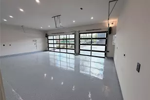 827 Bunker Hill Rd, Houston, TX 77024 - Photo 9