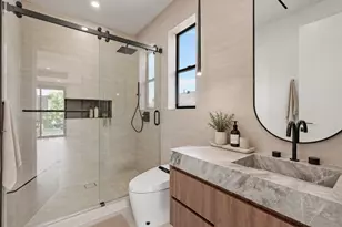 827 Bunker Hill Rd, Houston, TX 77024 - Photo 37