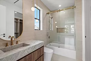 827 Bunker Hill Rd, Houston, TX 77024 - Photo 37