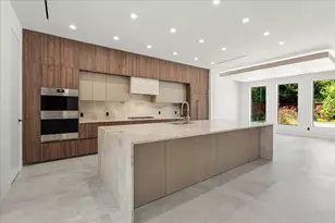 827 Bunker Hill Rd, Houston, TX 77024 - Photo 9