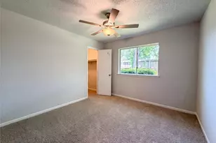 10422 Elk Point Ln, Houston, TX 77064 - Photo 11