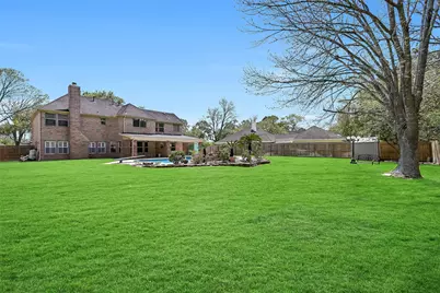 306 Melodywood Drive, Friendswood, TX 77546 - Photo 33