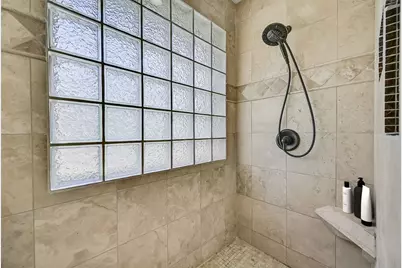 306 Melodywood Drive, Friendswood, TX 77546 - Photo 23