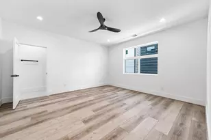 313 N Nagle St, Houston, TX 77003 - Photo 31