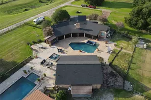 1226 County Rd 45, Angleton, TX 77515 - Photo 3