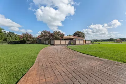 1226 County Road 45, Angleton, TX 77515 - Photo 41