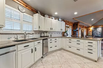 1226 County Road 45, Angleton, TX 77515 - Photo 25
