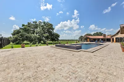 1226 County Road 45, Angleton, TX 77515 - Photo 7