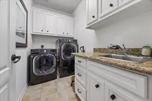 5413 Evergreen St, Bellaire, TX 77401 - Photo 31