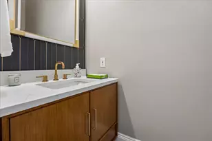 5413 Evergreen St, Bellaire, TX 77401 - Photo 21