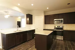146 Parkgate, Conroe, TX 77304 - Photo 5