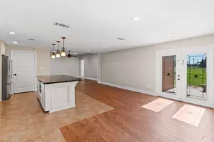 9203 Avenue G, Liverpool, TX 77577 - Photo 7