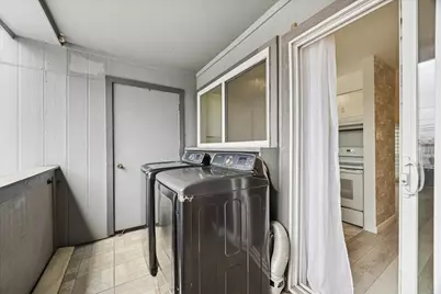 4450 Sherwood Lane #8, Houston, TX 77092 - Photo 9
