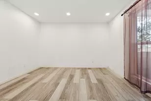 4450 Sherwood Ln, Houston, TX 77092 - Photo 7