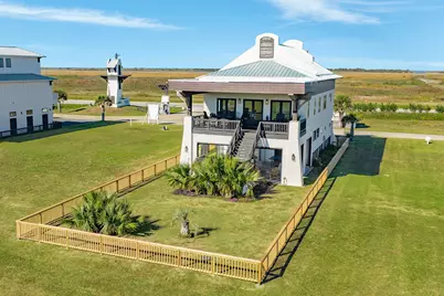 408 Seagrass, Gilchrist, TX 77617 - Photo 5