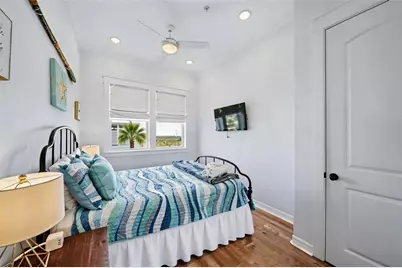 1830 Seaside Drive, Galveston, TX 77550 - Photo 33