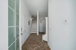 1830 Seaside Dr, Galveston, TX 77550 - Photo 9