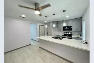 710 Voyager Drive, Houston, TX 77062 - Photo 5