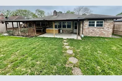 710 Voyager Drive, Houston, TX 77062 - Photo 31